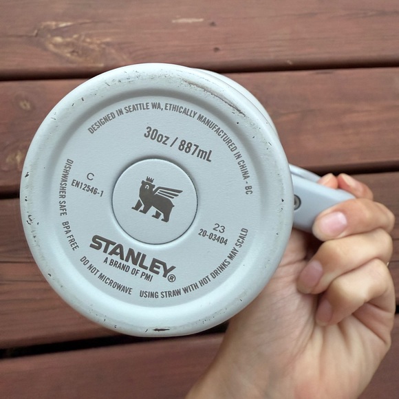 30oz light blue Stanley - Picture 3 of 4